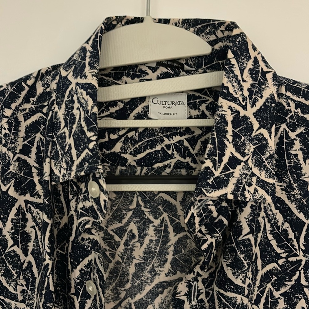 Medium Culturata button down short sleeve